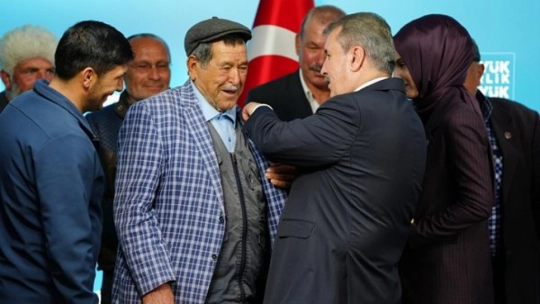 Demirci'den 917 Kişi Büyük Birlik Partisine Resmen Katıldı