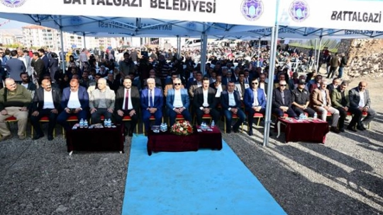Battalgazi'de 400 sosyal konutun temeli atıldı