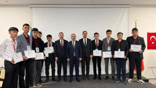 Ülkü Ocakları ortaöğretim bilgi yarışması Elazığ'da büyük heyecana sahne oldu