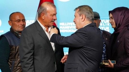 Demirci'den 917 Kişi Büyük Birlik Partisine Resmen Katıldı