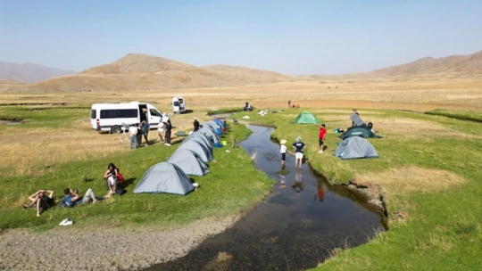 Serin Yayla Kaçamağı: Alandeşt'te Kamp Keyfi