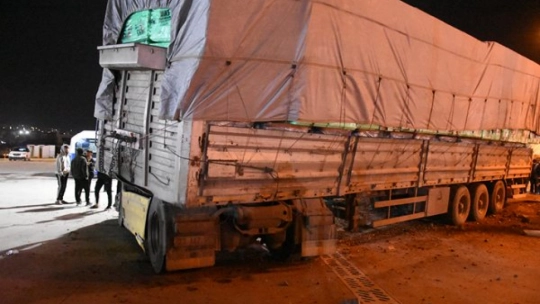 Buhara Bulvarı'nda Feci Kaza: 2 Ölü, 3 Yaralı