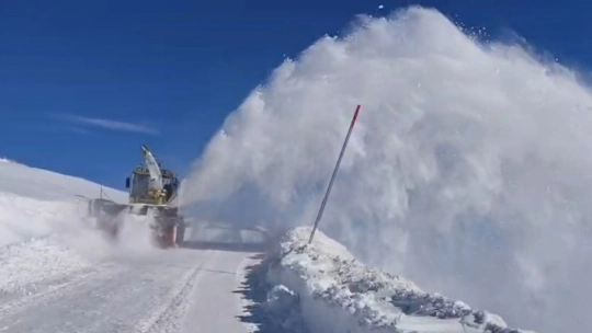 Malatya'da kar nedeniyle kapanan 107 mahallenin yolu ulaşıma açıldı