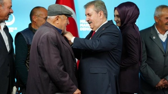 Demirci'den 917 Kişi Büyük Birlik Partisine Resmen Katıldı