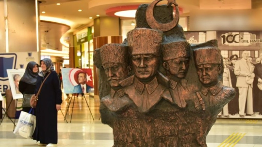 Semt Konaklarından Anlamlı Program