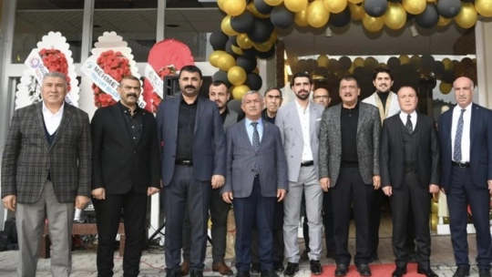 GRASS Ebu Bayan Giyim Mağazası Açıldı