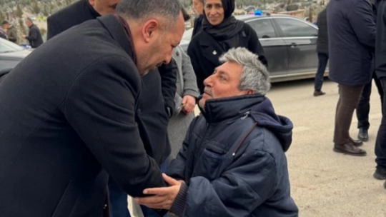 Başkan Kılıç : Depremzede ailelerimizin yüzüne bakarken biz utandık