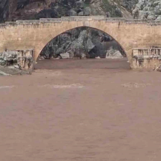 Cendere Çayı yükseldi