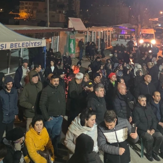 Gölbaşı'nda deprem şehitleri gözyaşlarıyla anıldı