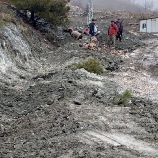 Karabahşılı Köyü'nde yağış sonrası çalışmalar başladı