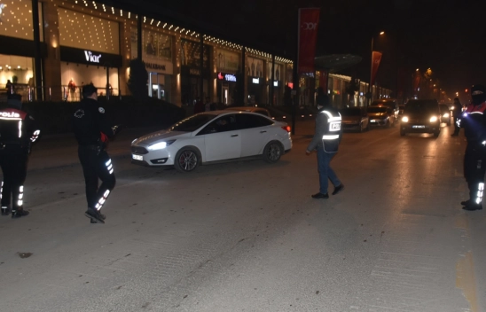 2 bin 200 emniyet personeliyle yılbaşı denetimi