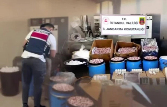 2 şüpheli tutuklandı, 290 kilogram ham maddeye el konuldu