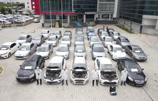 Araçlara Change İşlemi Yapan 11 Şahıs Gözaltına Alındı