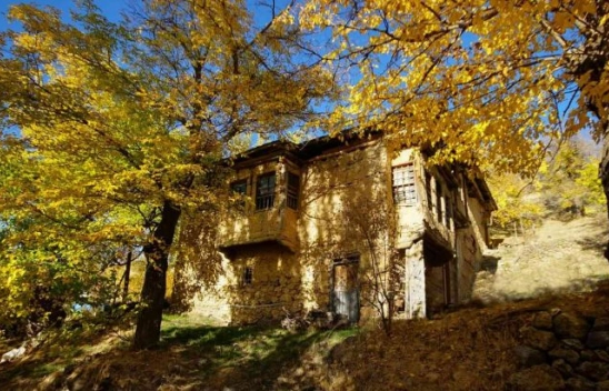 Arapgir'de Sonbahar Doğal Güzelliğiyle Görenleri Hayran Bıraktırıyor