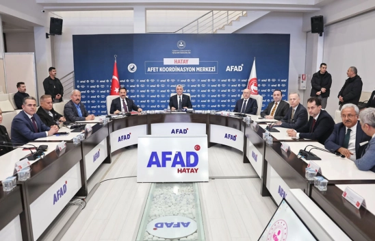 Bakan Bolat'tan Hatay esnafına 200 milyon lira destek