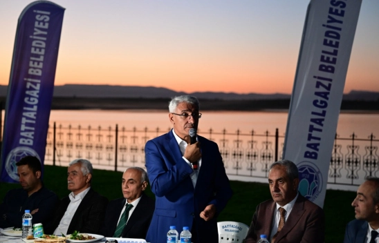 Başkan Güder Battalgazi Belediyesi Personelleriyle Bir Araya Geldi