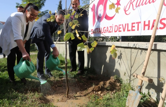 Battalgazi Devlet Hastanesinde Cumhuriyetin 100. yılı kutlandı