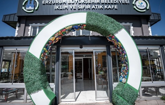 Çöp Değil Kaynak: Erzurum'da Atık Malzemelerle Sıfır Atık Kafe Açıldı