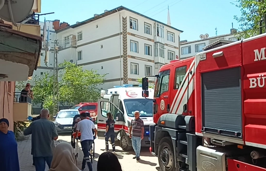 Çukurdere'de Apartman Dairesinde Yangın Paniği