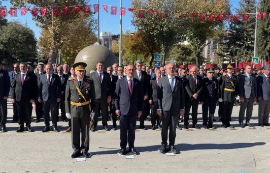 Cumhuriyet Bayramı dolayısıyla tören düzenlendi.
