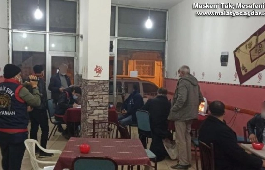 Dernek binasında oyun oynayanlara suçüstü