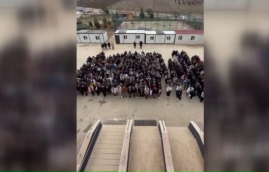 Doğanşehirli öğrenciler Gezeravcı'yı okullarına davet etti