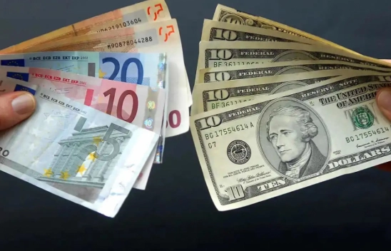 Dolar ve Euro Güne Yükselişle Başladı