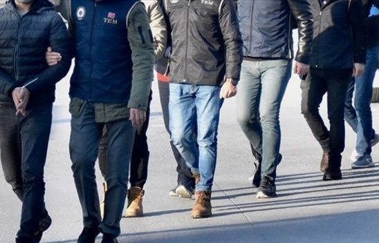 Elazığ'da asayiş uygulamasında 3 kişi yakalandı