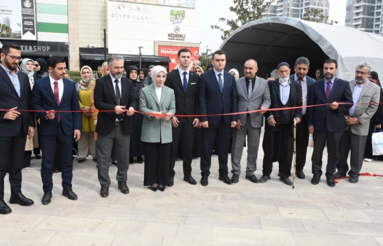 Filistin İçin Hayır Çarşısı açıldı