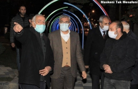 Işıklı yol ile üçgen park bir başka güzel