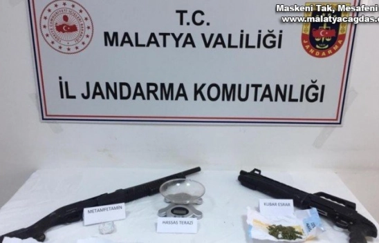 Jandarmadan uyuşturucu ve hırsızlık operasyonu