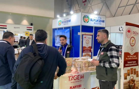 Kayısı Araştırma Enstitüsü, Helal Expo 2025'te Türkiye'yi Gururla Temsil Etti