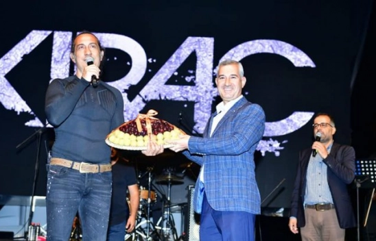 Kıraç, Malatya'lılara Unutulmayacak Bir Konser Yaşattı