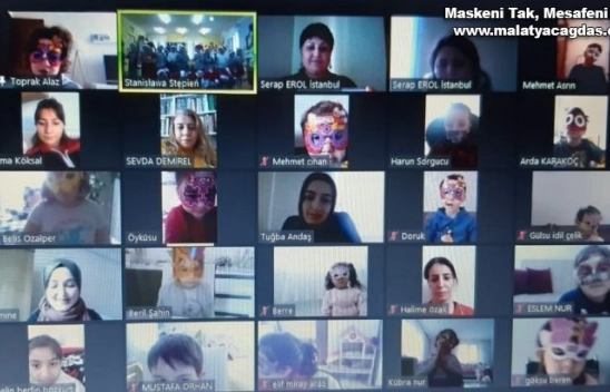 Masal gemisi projesi ile Türk ve Polonyalı çocuklar etkinlik yaptı