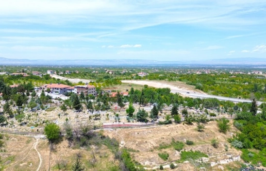 Mezarlıklarda Bahar ve Bayram Temizliği