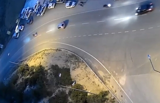 Mezarlıkta iki araçtan hırsızlık yapan şüpheli tutuklandı