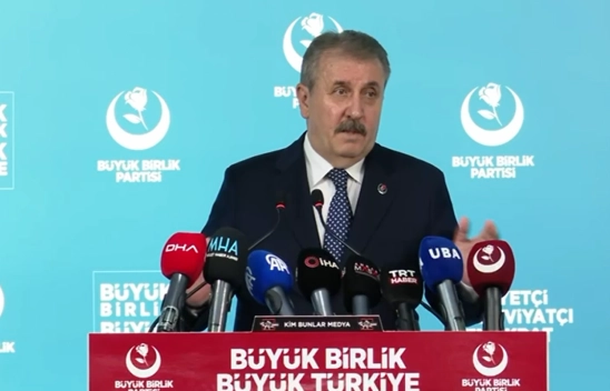 Mustafa Destici'den 'Kızılcık Şerbeti' Dizisine Tepki