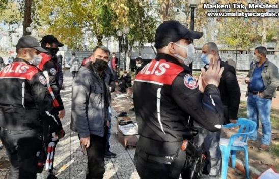 Sosyal mesafeye uymayanlara polis uyarısı