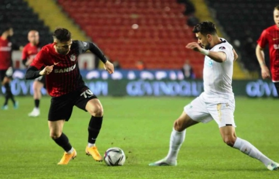 Karşılaşma Başladığı Gibi Bitti 0-0