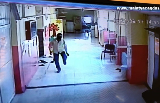 Stajyer öğrenci cep telefonunu çalan hırsızı kovaladı