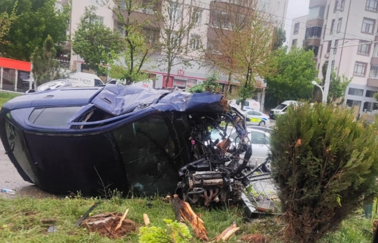 Yıldıztepe Mahallesi'nde Trafik Kazası: 2 Kişi Yaralandı