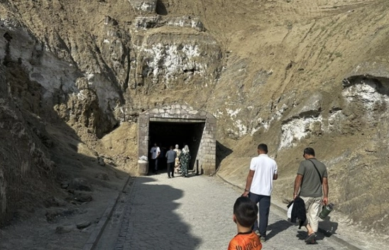 Tuz Mağaraları Sıcakta Serinlik Arayanların Uğrak Noktası Oldu