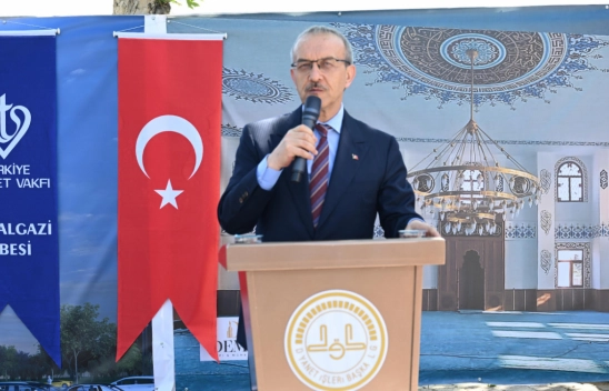 Vali Yavuz: Gazze'de çocuklar dünyanın gözü önünde katledilmektedir