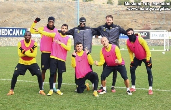 Kasımpaşa'ya 3 puan parolasıyla hazırlanıyor