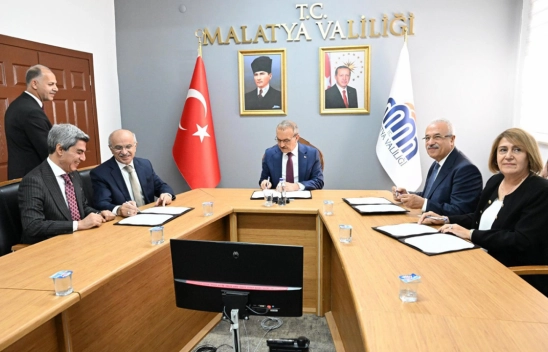 Yeni yapılacak okul için protokol imzalandı