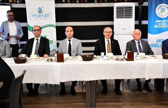 Yeşilyurt'ta Muharrem Ayı'na Yakışan Birlik Sofrası