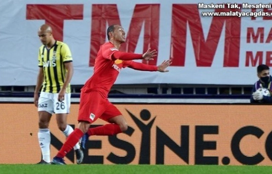 Zorlu Karşılaşmayı Yeni MalatyasporKazandı 3-0