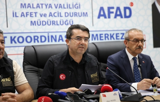 AFAD Başkanı Memiş, Malatya ve Sivas'taki depremlere ilişkin açıklama yaptı