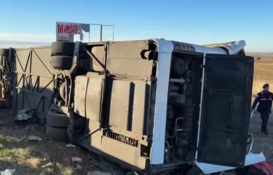 Aksaray'da Trafik Kazası 6 kişi öldü, 25 kişi yaralandı