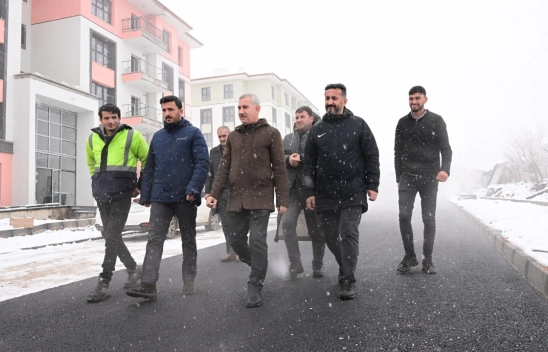 Başkan Çınar, Depremzede Aileleri Güvenli Ve Konforlu Bir Bölgeye Taşıyacağız